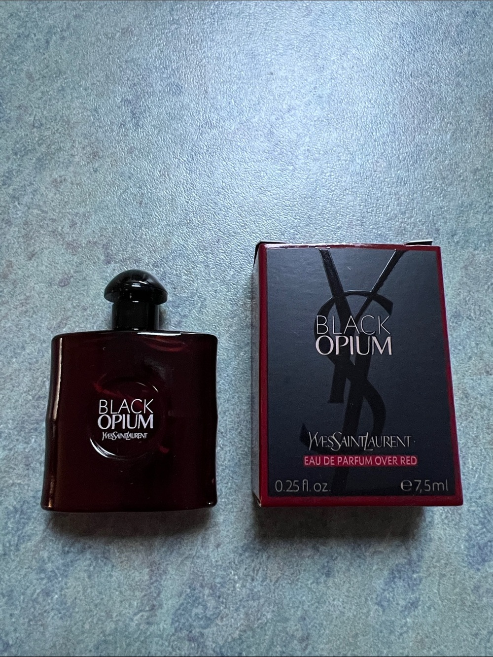 Yves Saint Laurent Black Opium Over Red miniature collectors bottle